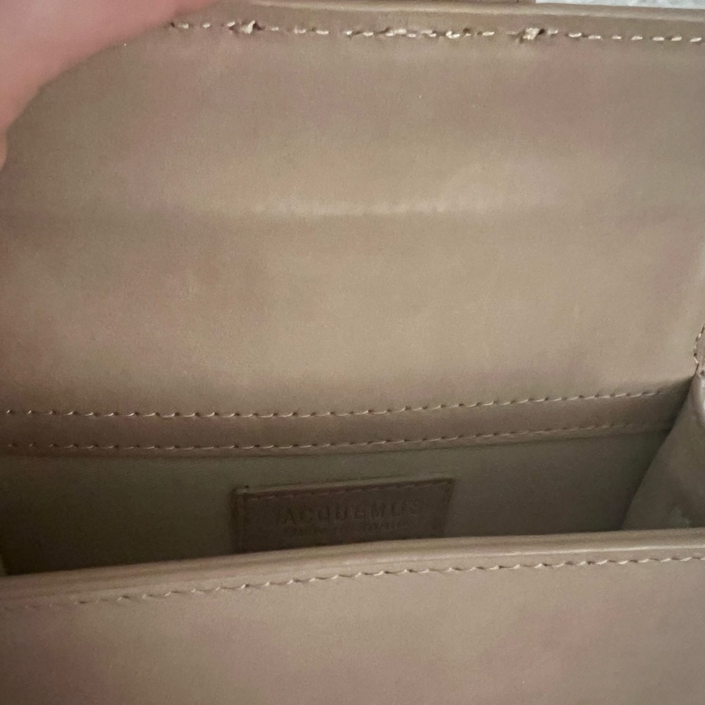 Jacquemus Beige Mini Handle Bag with Gold Logo - Picture 4 of 4